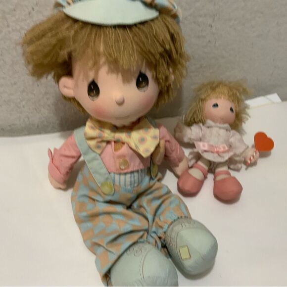 Vtg 1986 Precious Moments Boy Doll & Stand 14"T Applause Wallace Berrie Taiwan - Picture 2 of 10